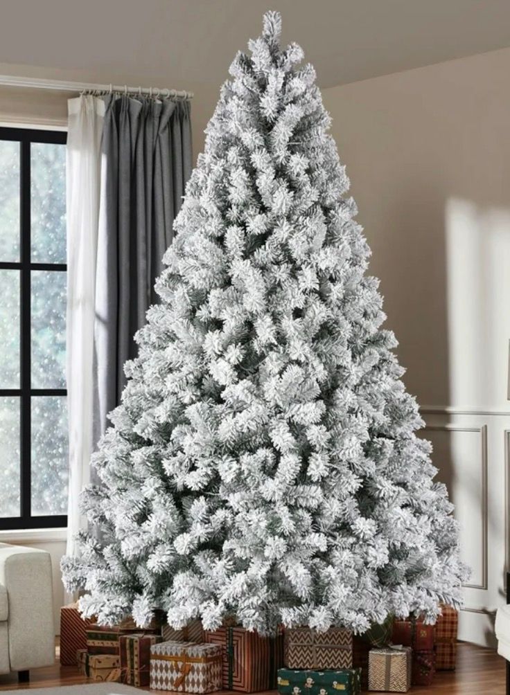 IZNEN 7.5ft Pre-Lit Snowflake Flocked Christmas Tree | Grace Thrift Store