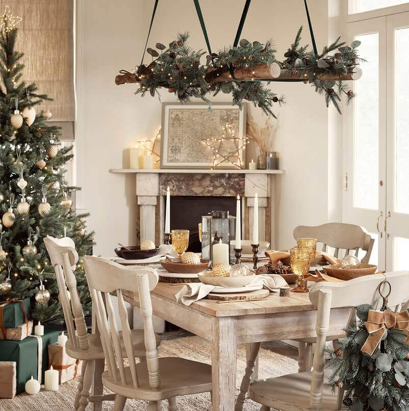 Lights and Charm of Rustic Holiday Table Decor | Archi-living.com - Web Magazine by Architects and Designers