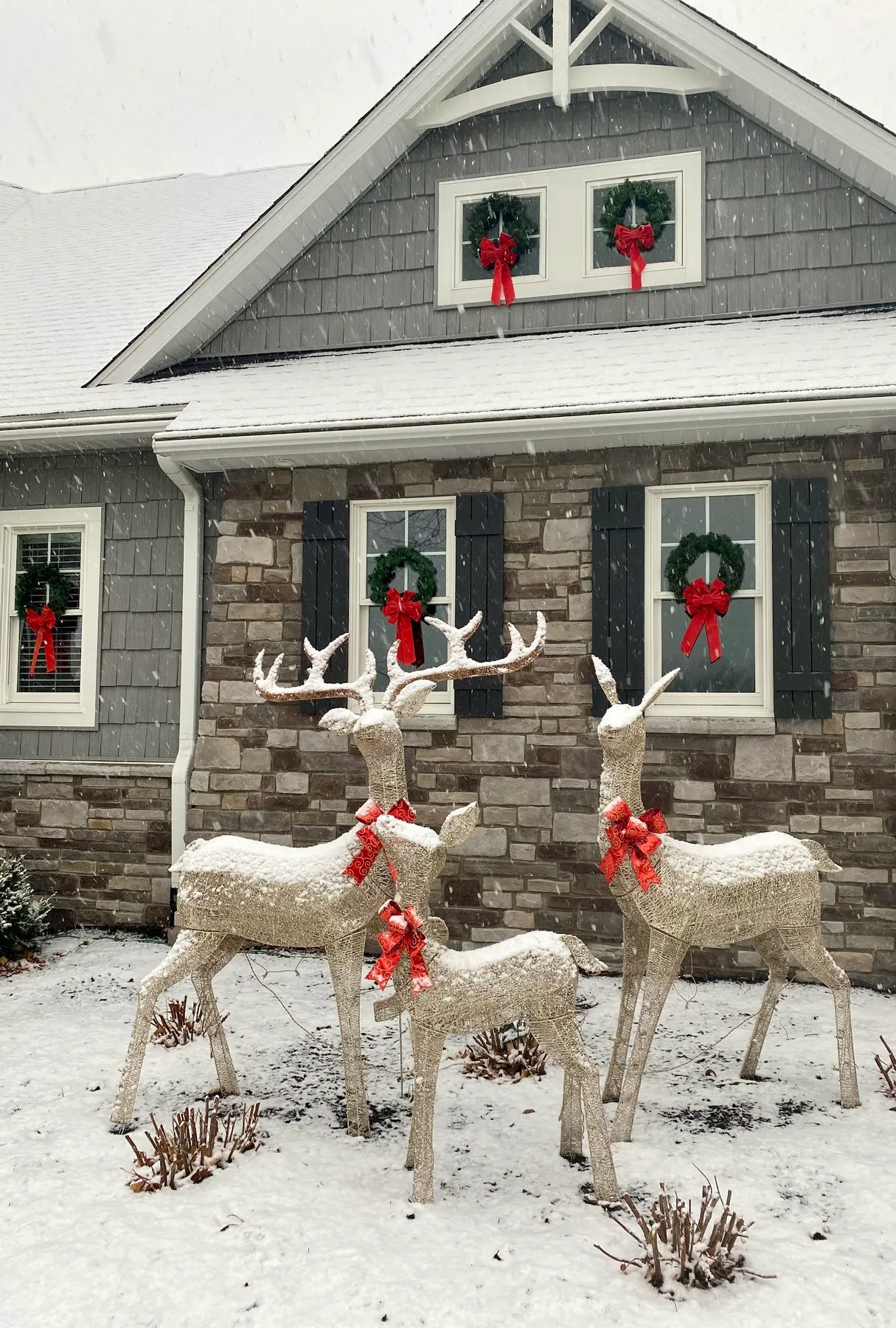 Living on Cloud Nine: CHRISTMAS ON THE PORCH
