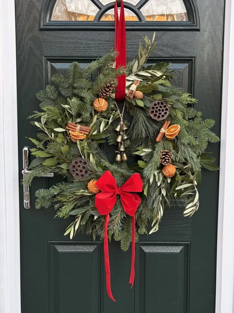 Luxury Christmas Door Wreath – buy online or call 01844 346445