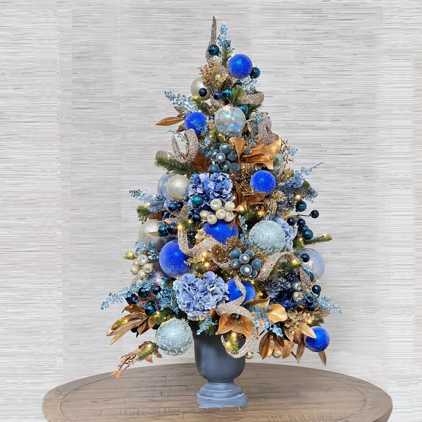 Luxury Christmas Floral Arrangements for Décor | Winward Home