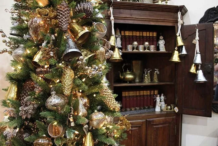 modern Christmas tree decor ideas Archives - Colorado Homes & Lifestyles
