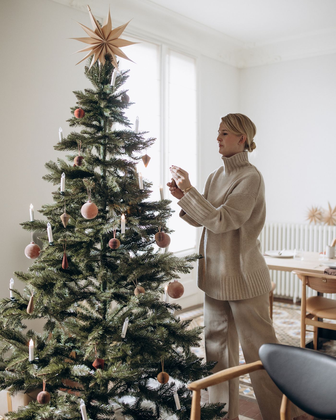 Modern Christmas Tree Decorations Authorized 2021 - Ideas And Decor Trends  For 2026 Decorator's