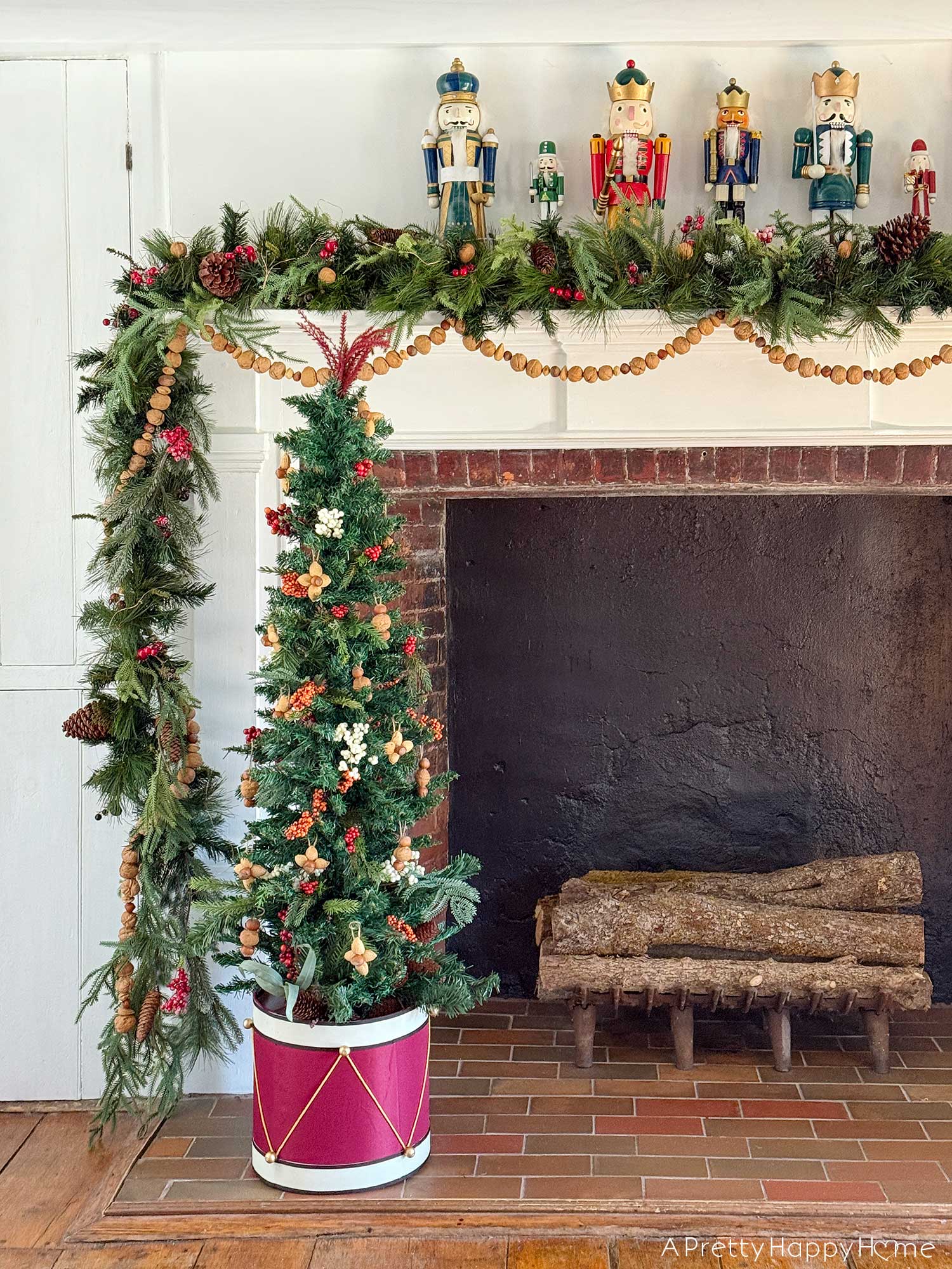 Nutcracker Holiday Mantel Decor – A Pretty Happy Home