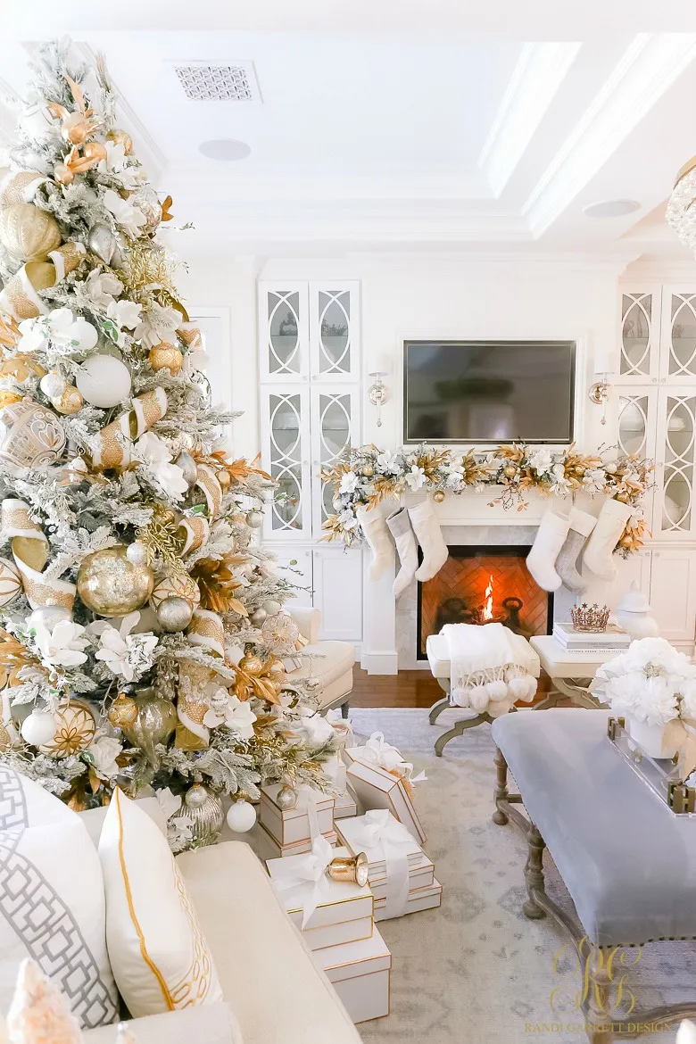 Oh Holy Night Christmas Home Tour - Randi Garrett Design