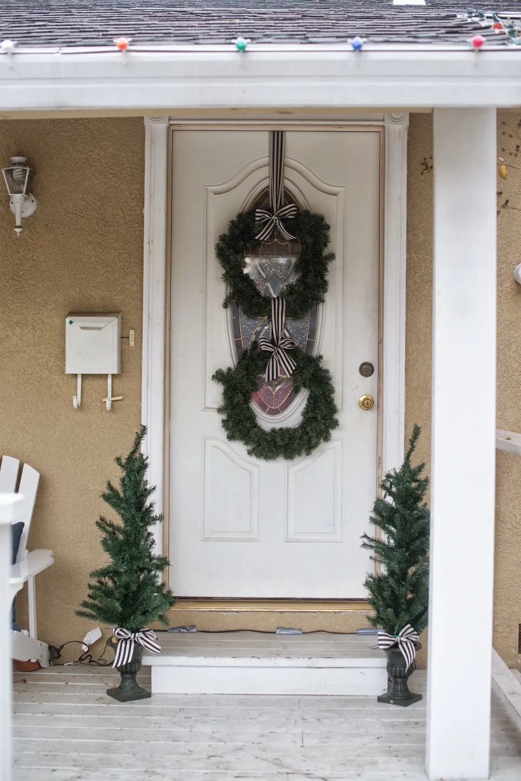 Our Christmas Decorated Front Porch — Domestic Fashionista