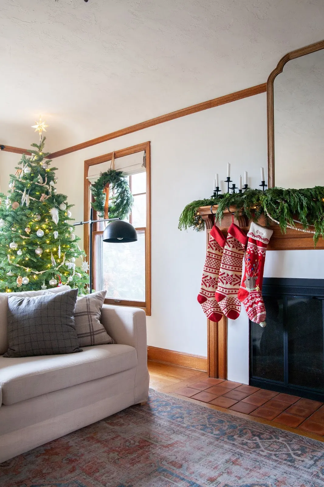 Our classic Christmas decor and fresh + faux greenery / Create / Enjoy