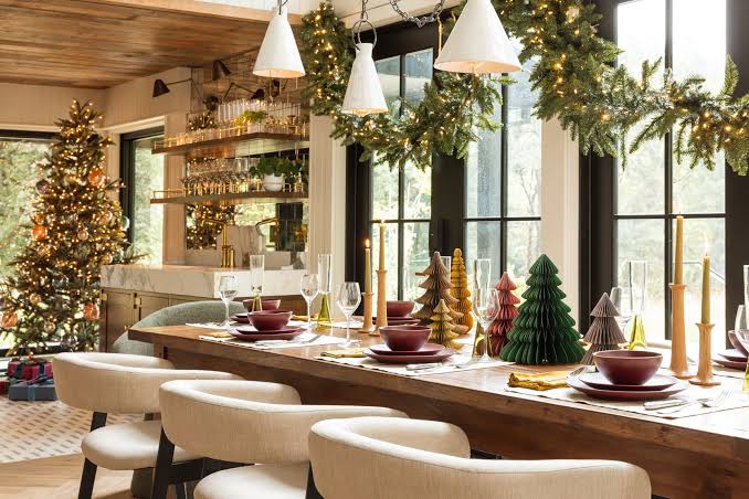 Our Fresh And Easy 2025 Holiday Decorating Ideas That Will Get Your Wheels  Turning - Emily Henderson