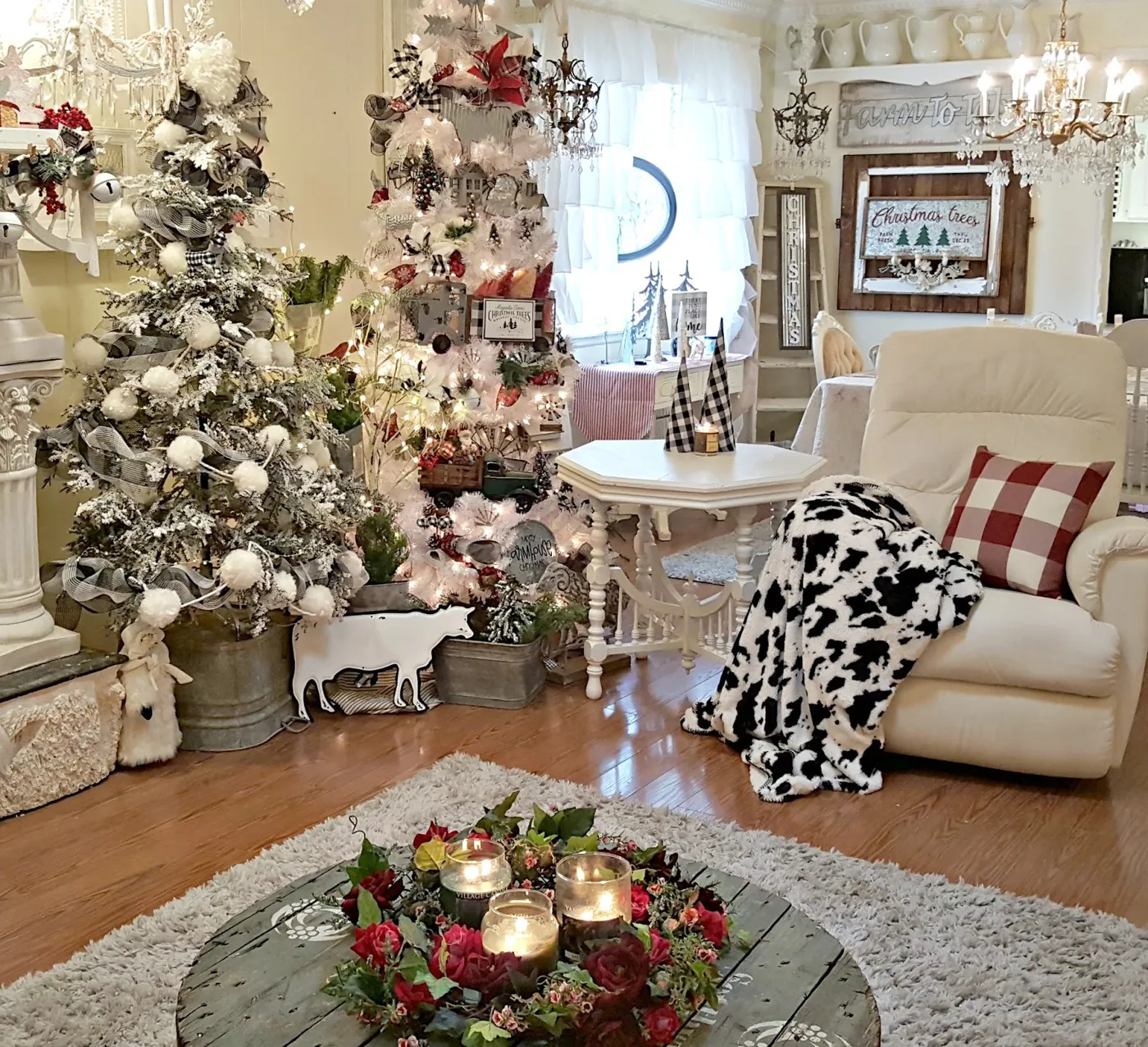 Penny's Vintage Home: Tiered Farmhouse Christmas Tree