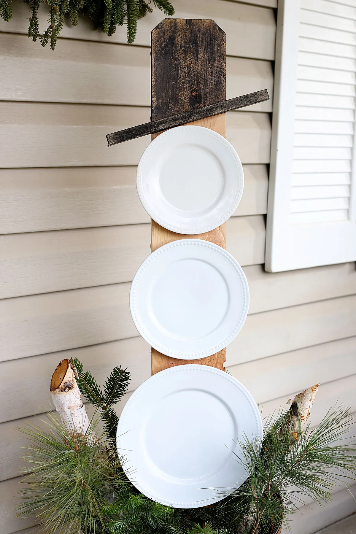 Repurposed Dinner Plate Snowman (Story)