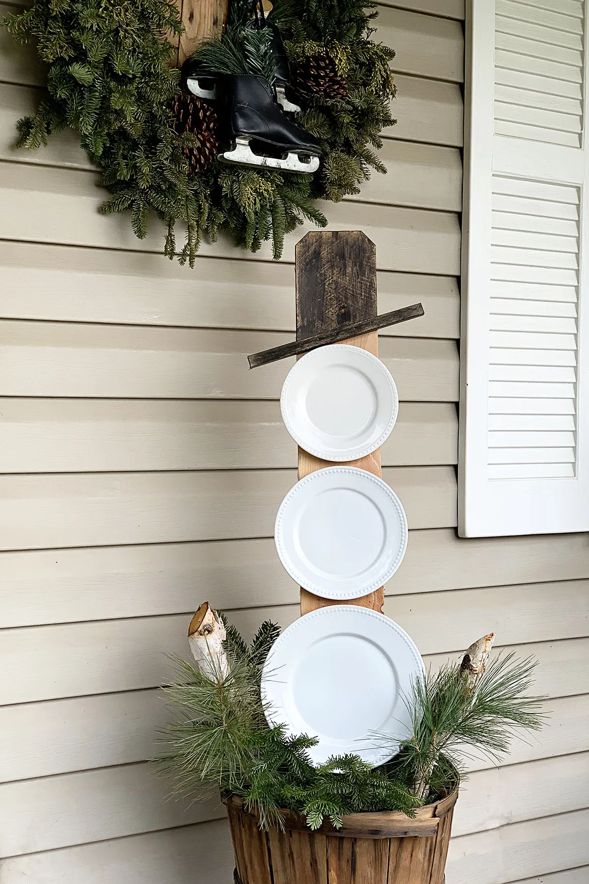 Repurposed Dinner Plate Snowman (Story)