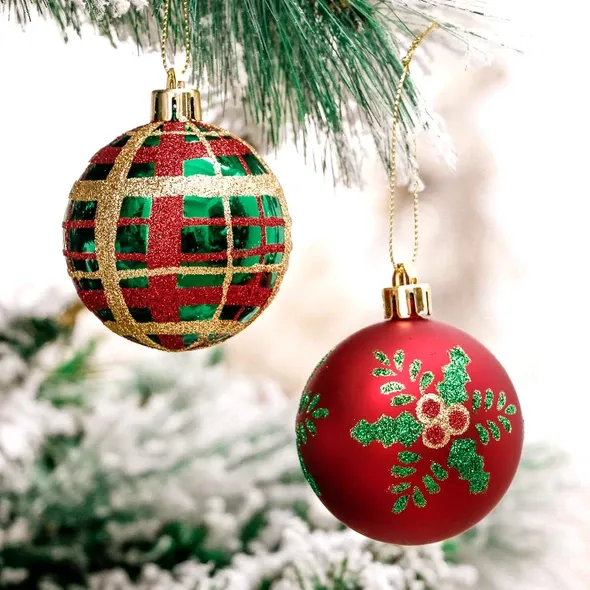 Rustic Elegance: Red Green & Gold Christmas Ornaments