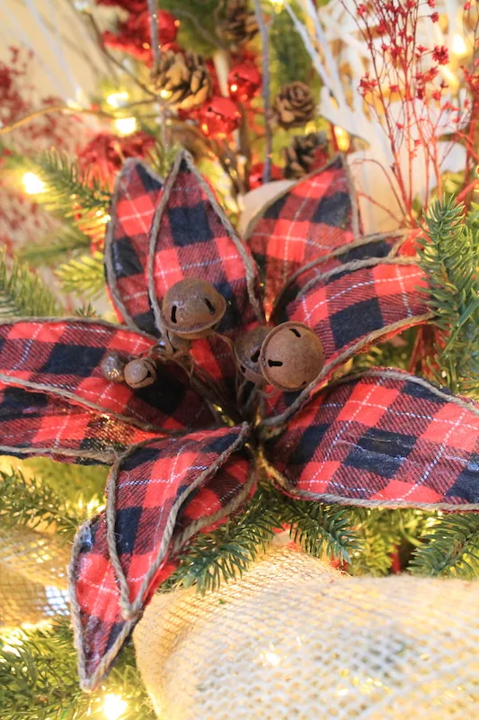 Rustic Winter Woodland Christmas Tree Ideas | RED WINE DRAGONS