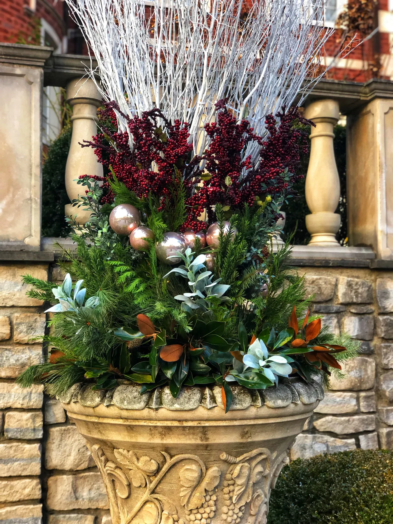 Seasonal porch decor, decorating and design in Richmond Va. seasonal and holiday  planters porches — Su Su's Petals