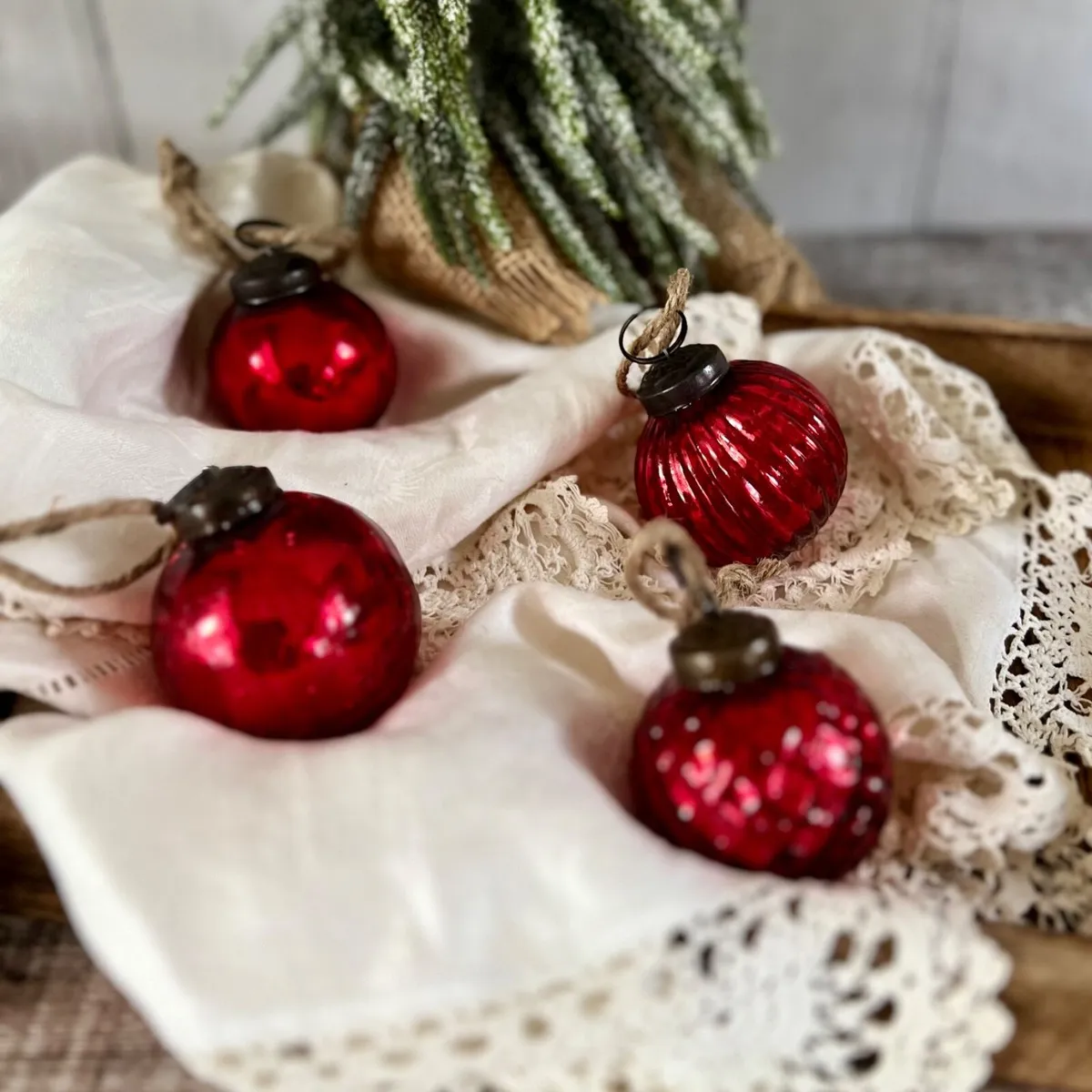 Set 4 Vintage Red Recycled Glass Baubles Antique Red Christmas Tree  Decorations | eBay UK