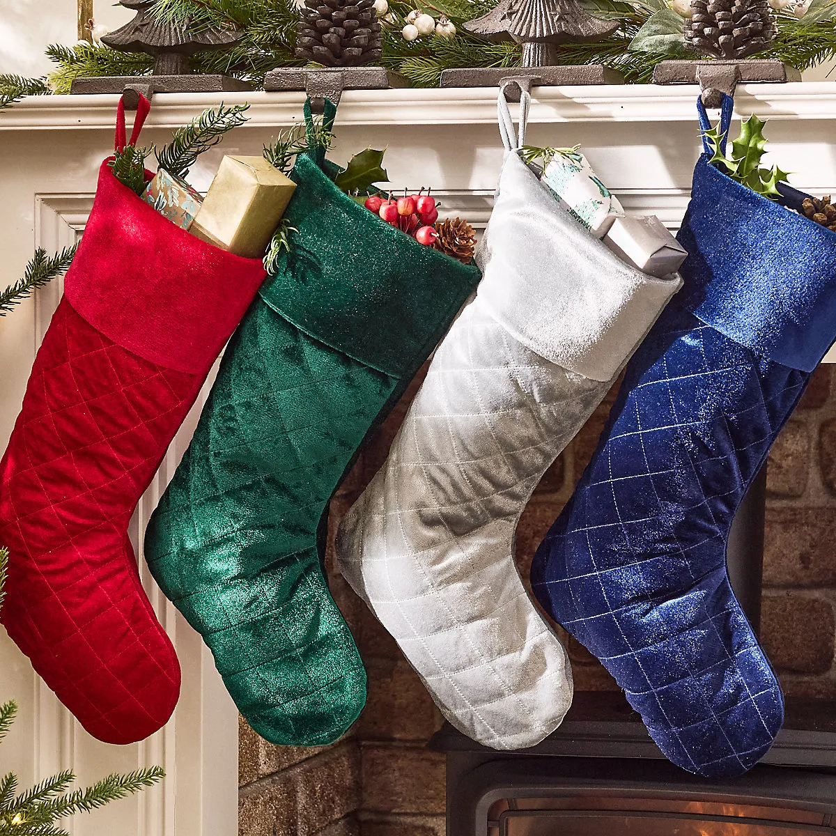 Set of 4 Traditional Harrington Quilted Mix-Match Velvet Xmas Gift  Decoration Christmas Stocking for Kids