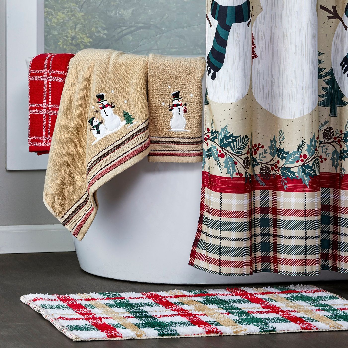 Skl Home Rustic Plaid Snowman Bath Towel, Wheat