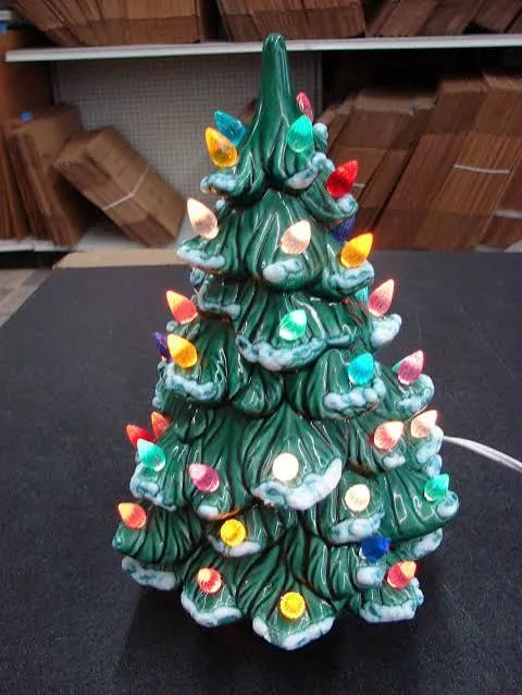 Small Vintage Ceramic Christmas Tree Light Up Multi Color Bulbs w/ Base 11'  Holland Mold - Moose-R-Us.Com Antiques Collectibles Log Cabin Decor