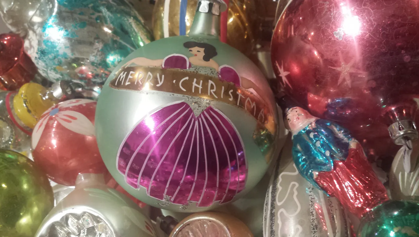 Snag vintage ornaments at Peacock Room sale