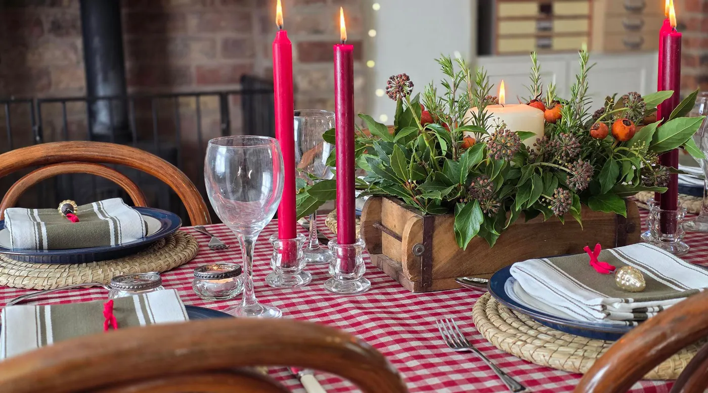 Styling The Christmas Table - Christmas tablecloth - Table centrepiece –  Bowley & Jackson