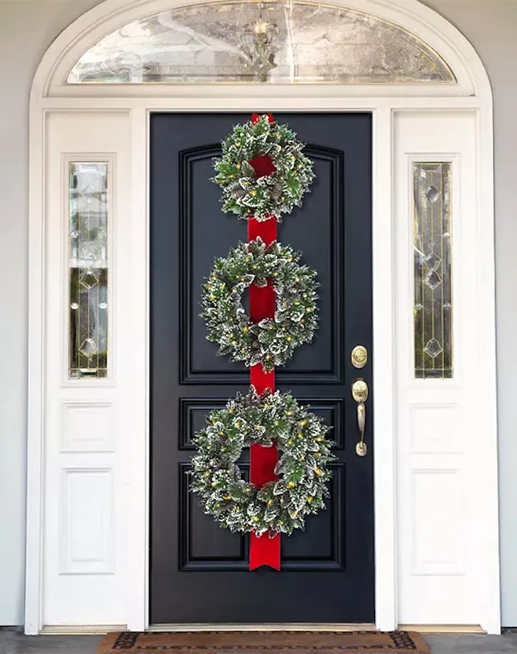 The 25 Best Holiday Wreaths of 2021 - PureWow