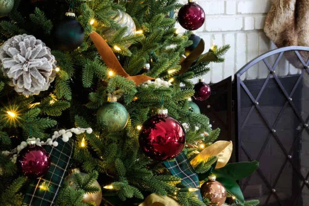 Town and Country Christmas Decor — Wildflower Home Interiors
