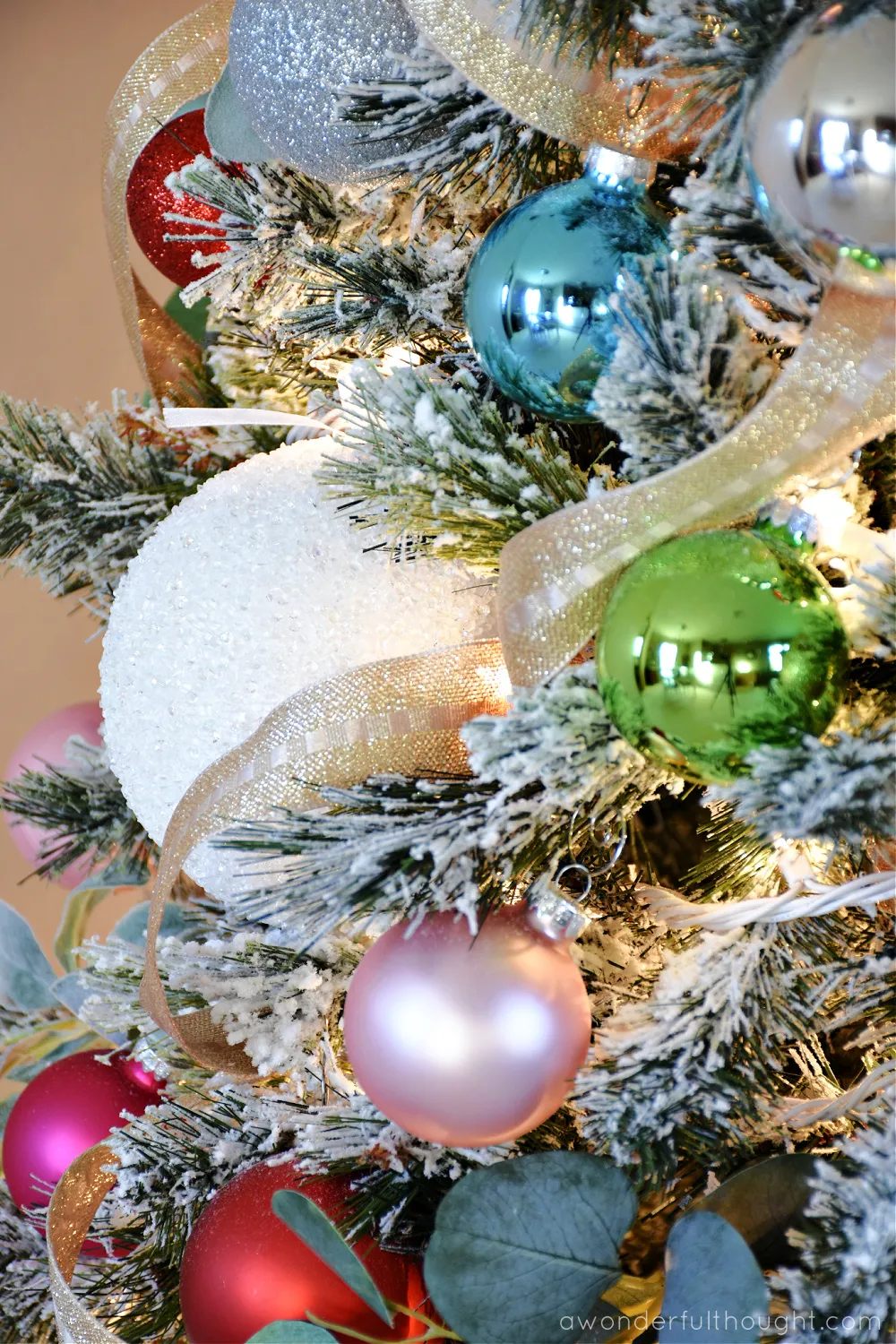 Vintage Style Christmas Tree - A Wonderful Thought