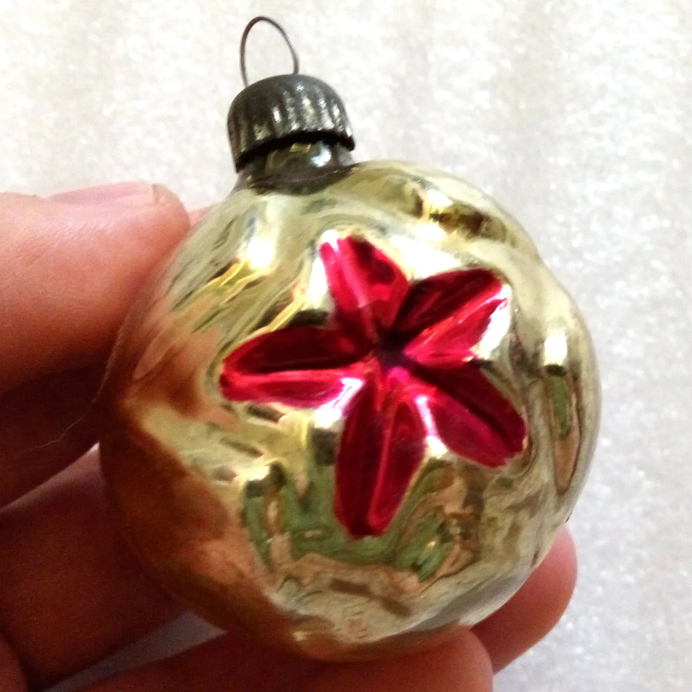 Vintage USSR Glass Christmas Ornament Fir Old Red Star – Eugene's Vintage  Christmas Ornaments