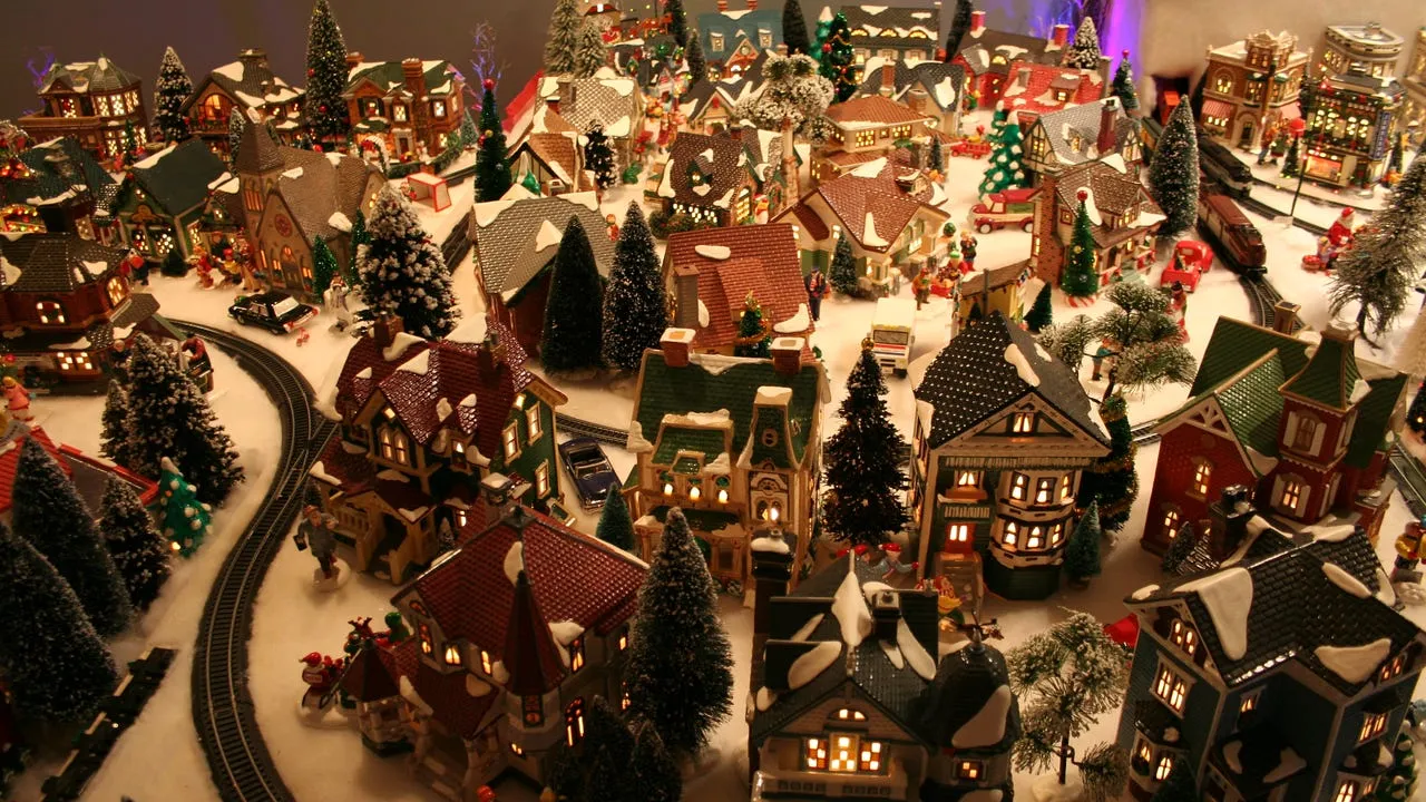 WATCH: Miniature Christmas villages goes major in Monroe