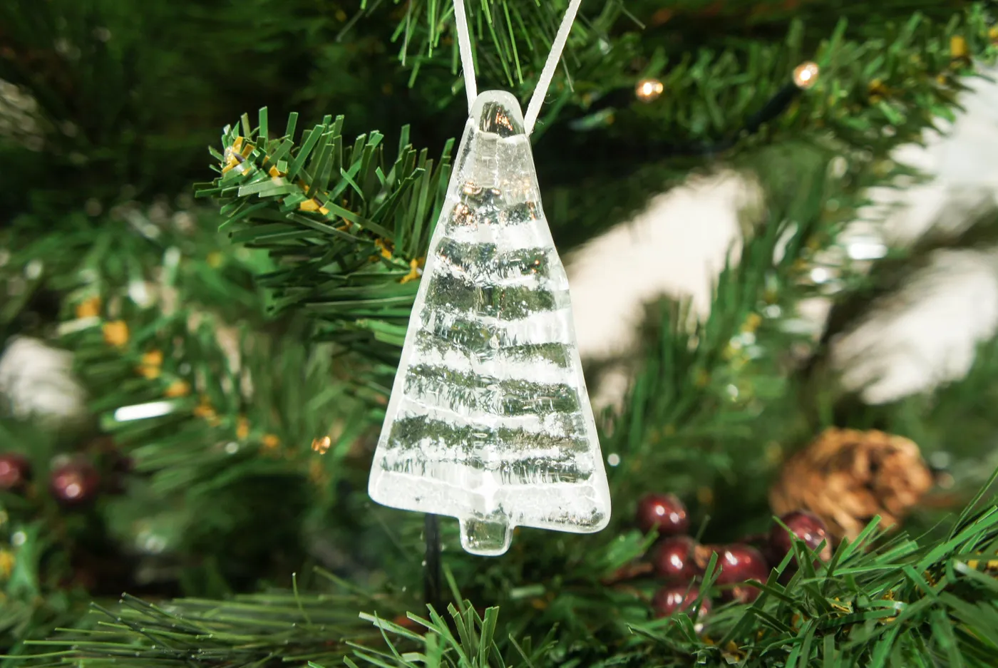 White Ornaments Christmas Glass Tree Ornaments Decoration Glass Balls, Set,  10 Cm, Silver White, Czech Christmas